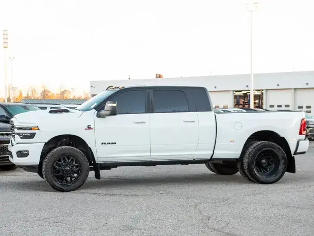 Ram 3500 Laramie 2026 photo 3