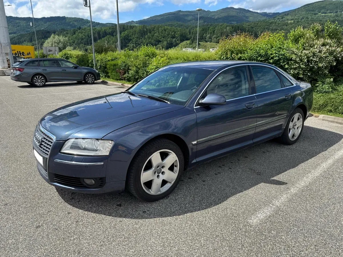 Audi A8 2007 photo 2