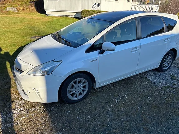 Toyota Prius 2012 photo 2