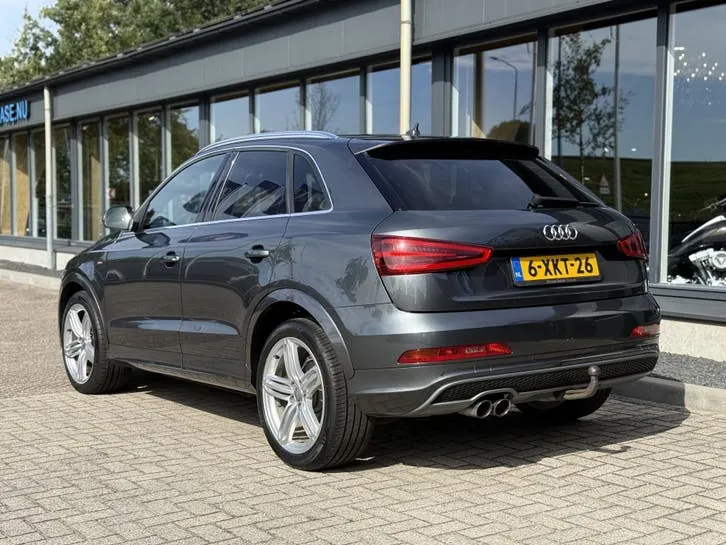 Audi Q3 2014 photo 2