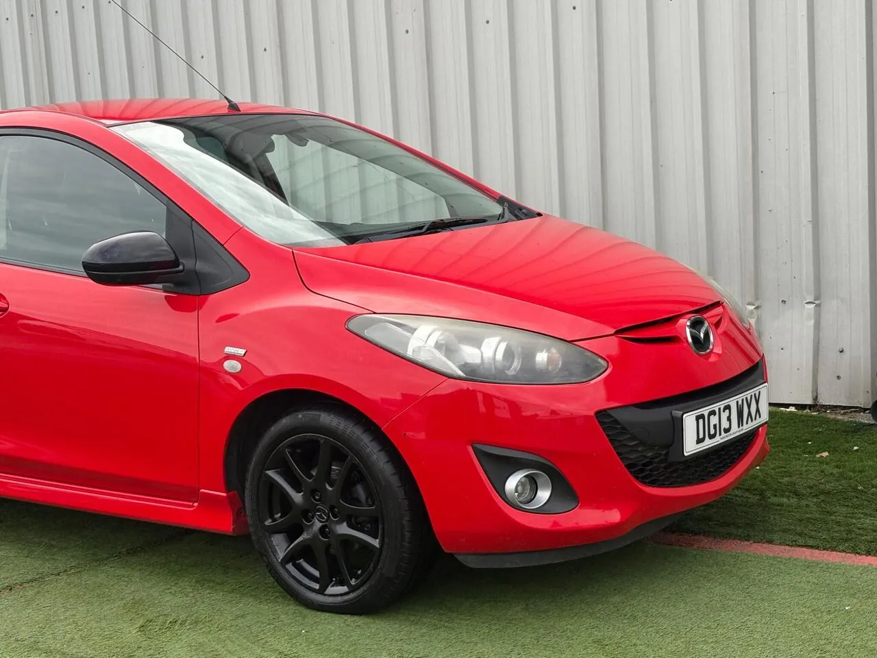 Mazda Mazda2 2013 photo 5