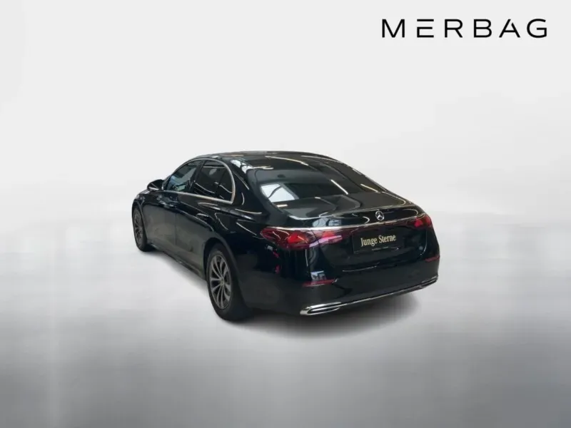 Mercedes-Benz E-Class 2025 photo 2