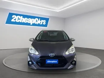Toyota Aqua 2015 photo 3