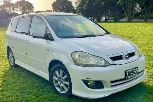 Toyota Ipsum