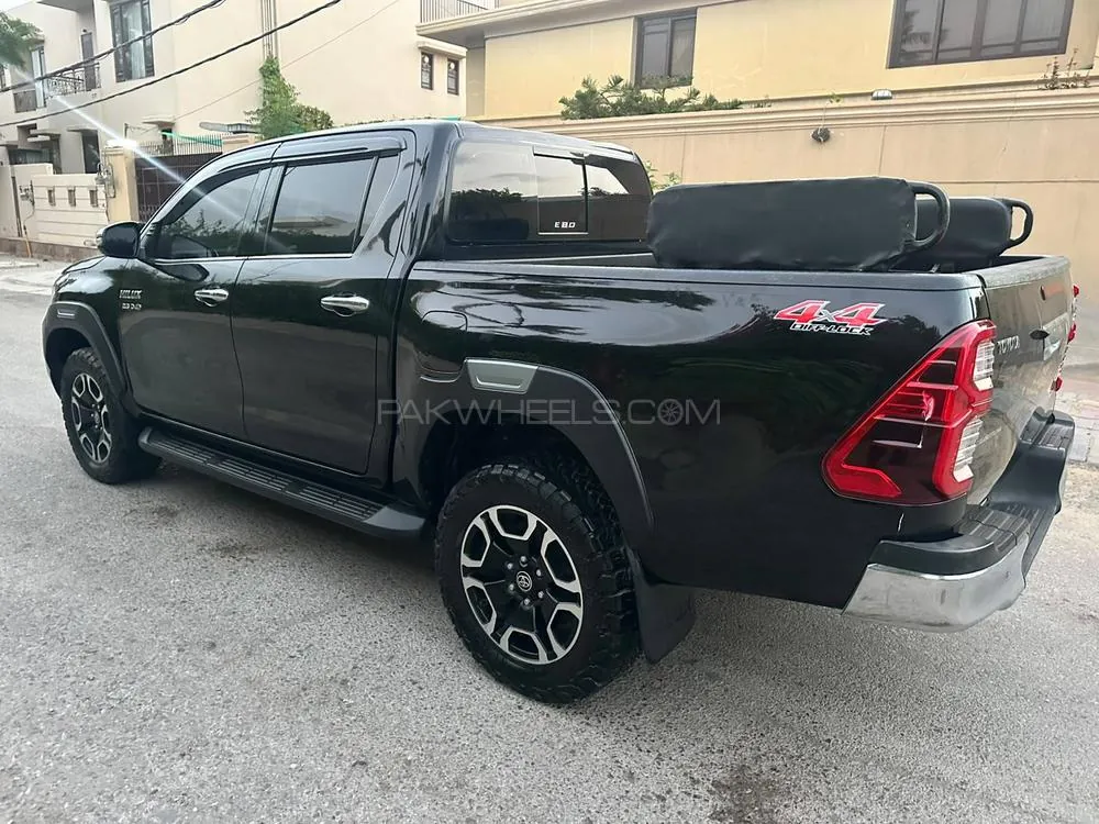Toyota Hilux