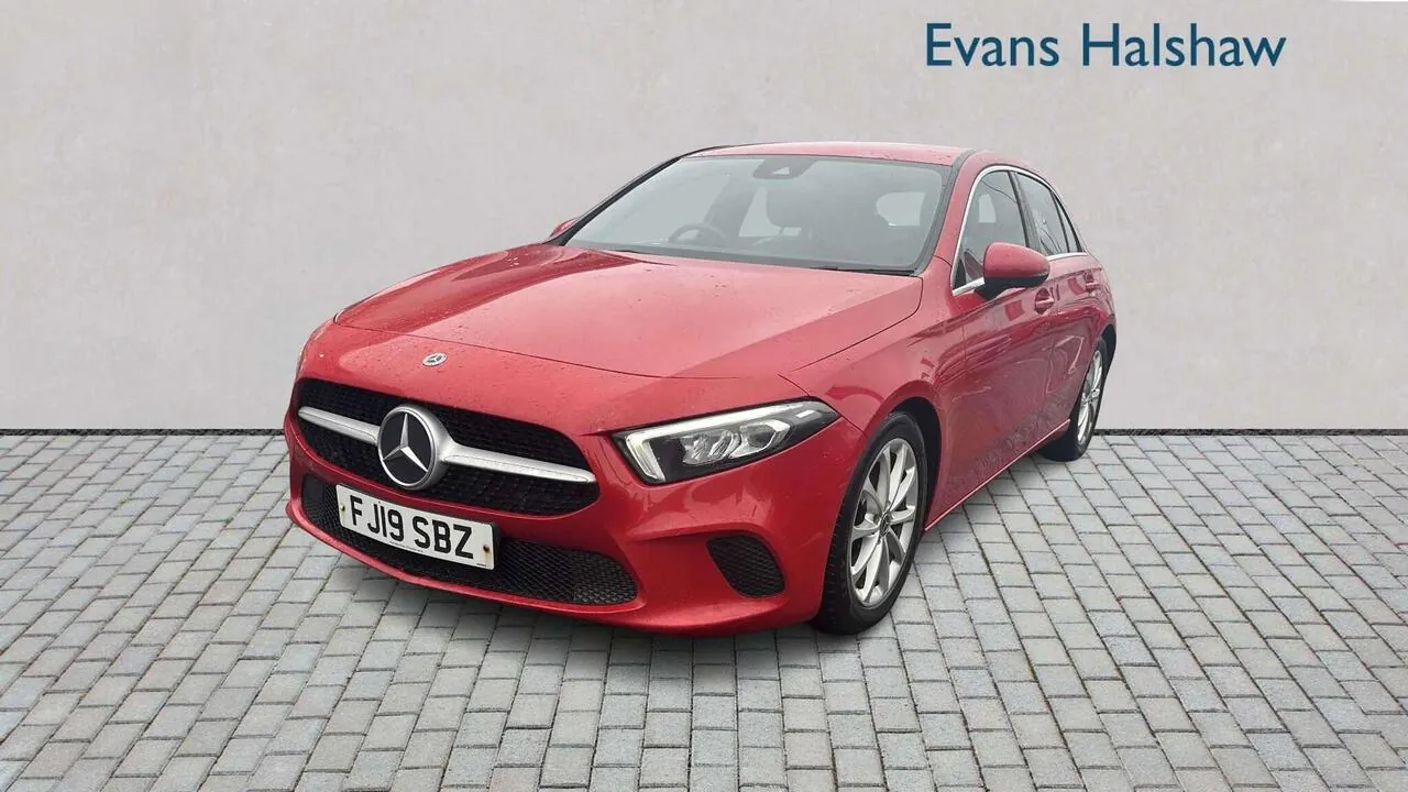 Mercedes-Benz A-Class 2019 photo 2