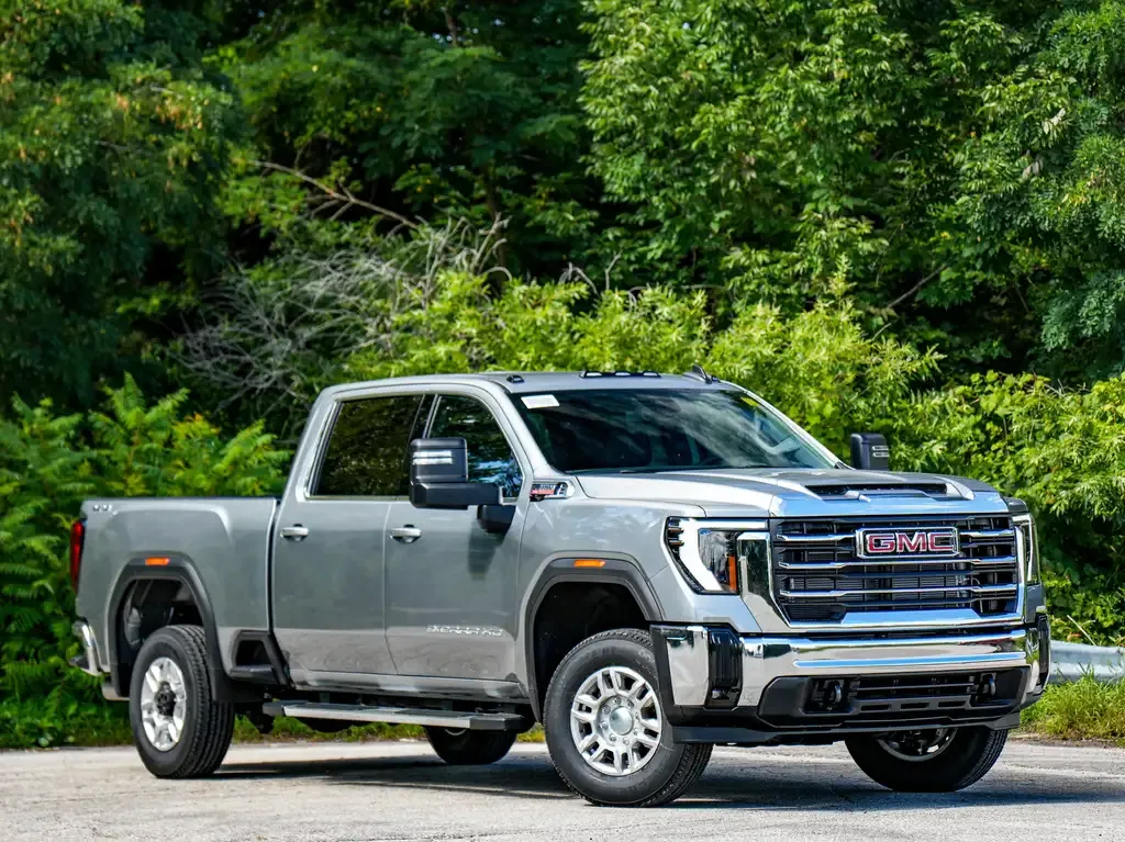 GMC Sierra 2500Hd 2026 photo 2