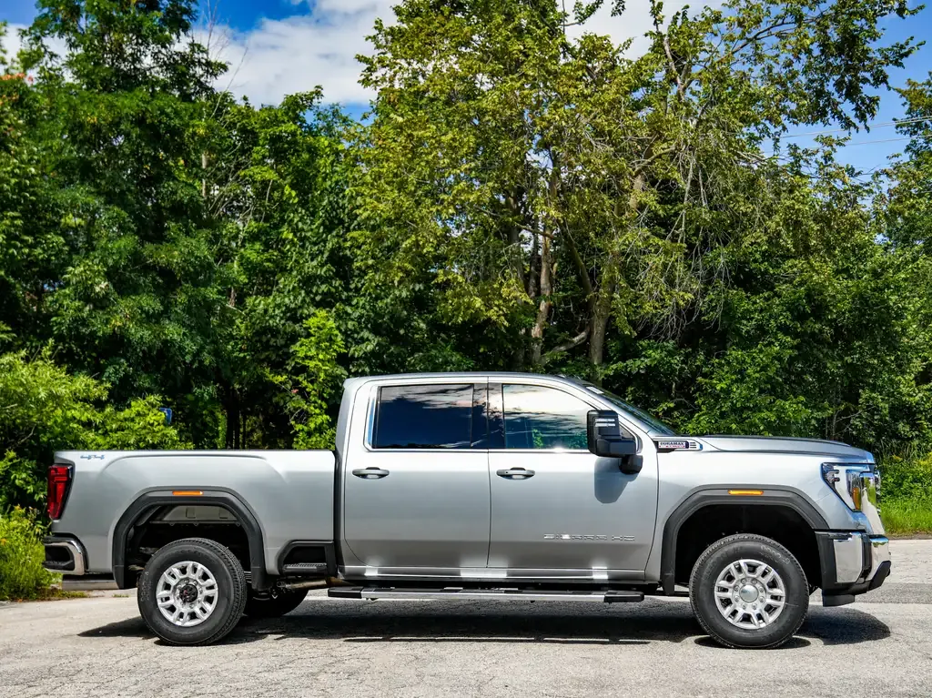 GMC Sierra 2500Hd 2026 photo 5