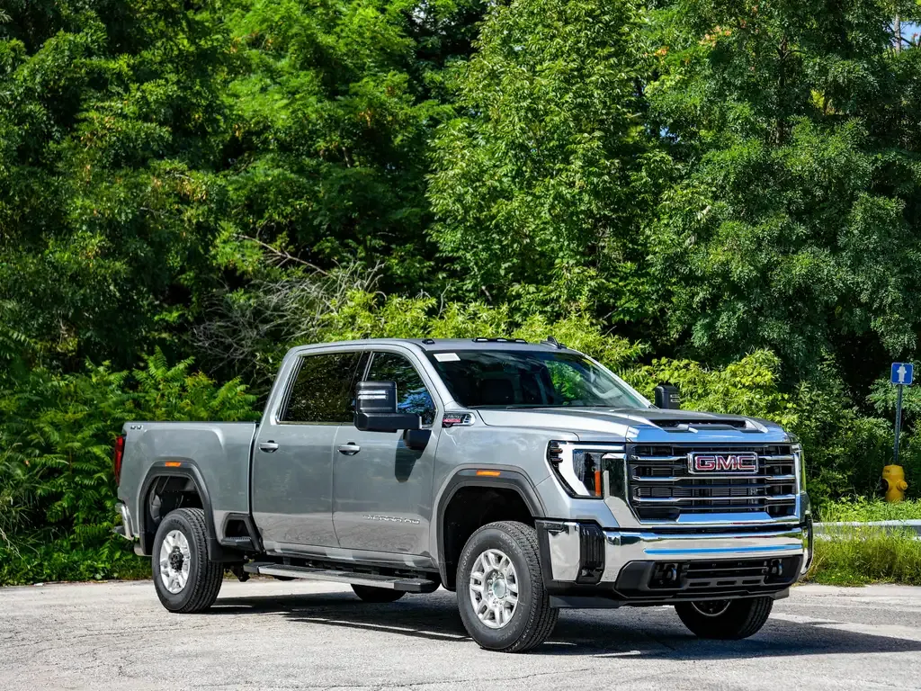 GMC Sierra 2500Hd 2026 photo 3