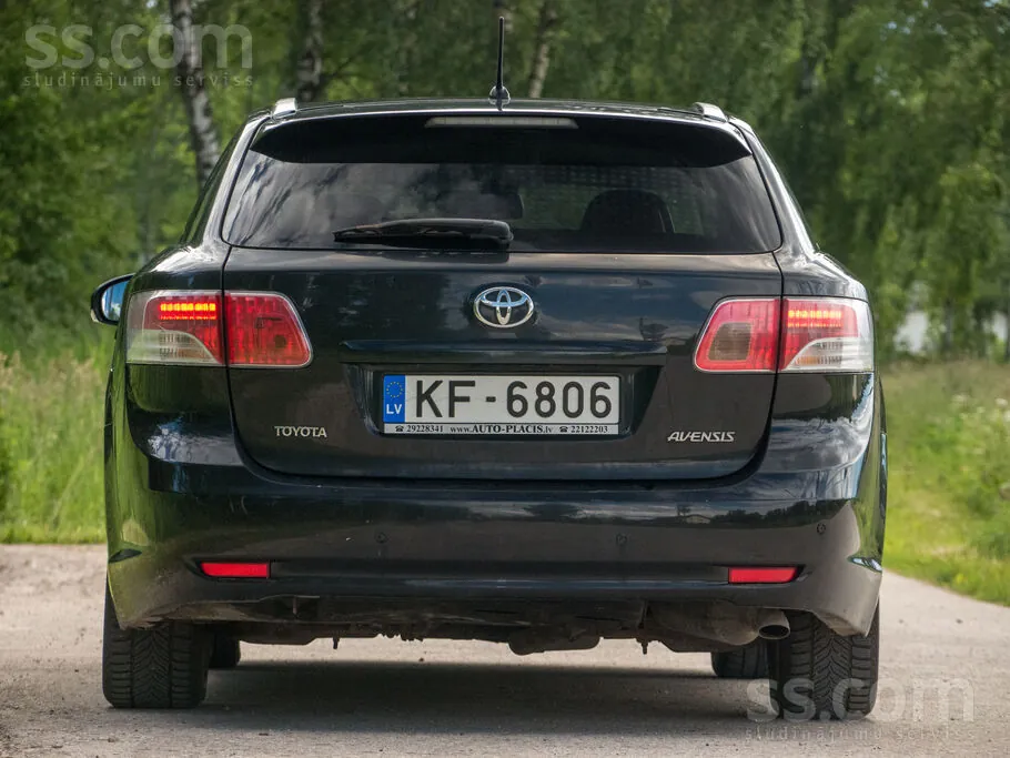 Toyota Avensis 2009 photo 4