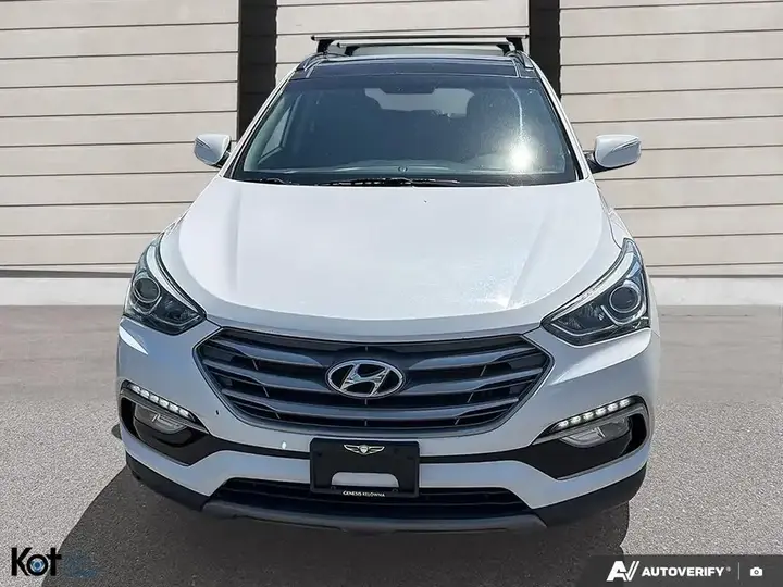Hyundai Santa Fe 2017 photo 2