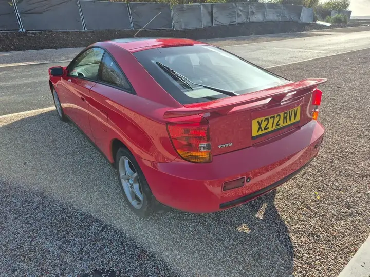 Toyota Celica 2000 photo 4