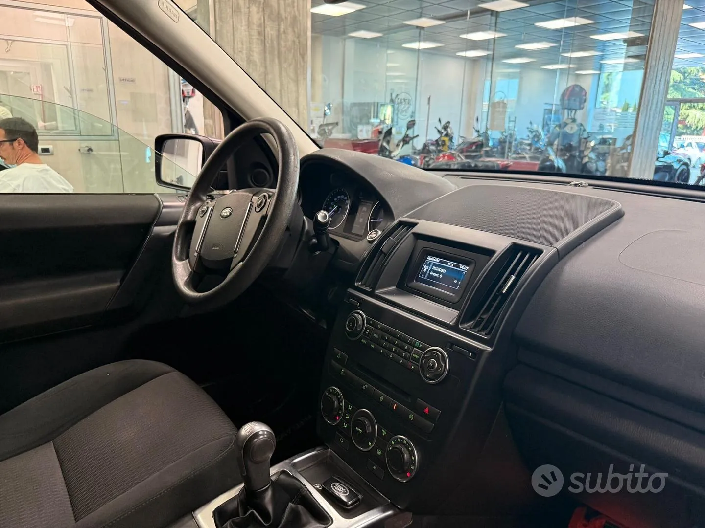 Land Rover Freelander 2013 photo 4