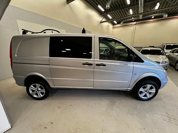 Mercedes-Benz Vito 115 2010 photo 4