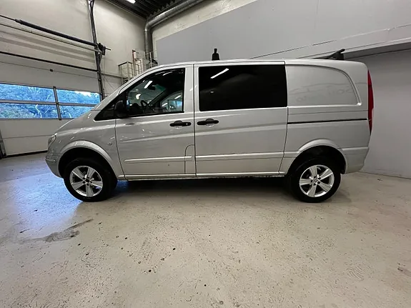 Mercedes-Benz Vito 115 2010 photo 5