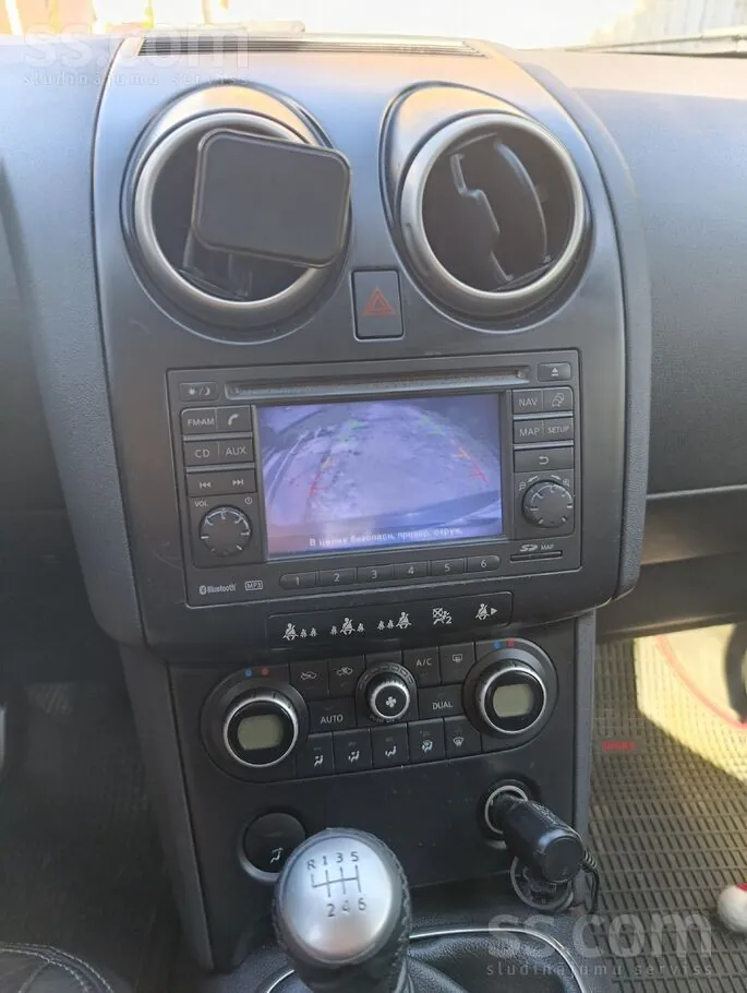 Nissan Qashqai 2010 photo 5