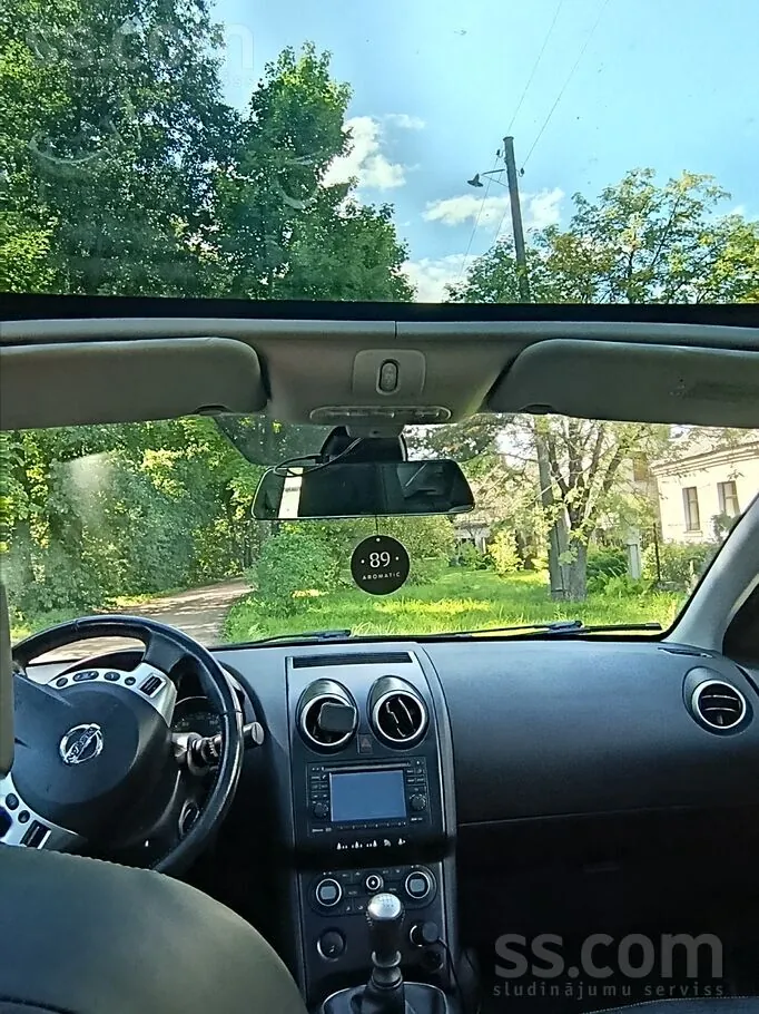 Nissan Qashqai 2010 photo 4