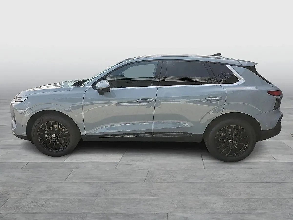 Audi Q3 2026 photo 3