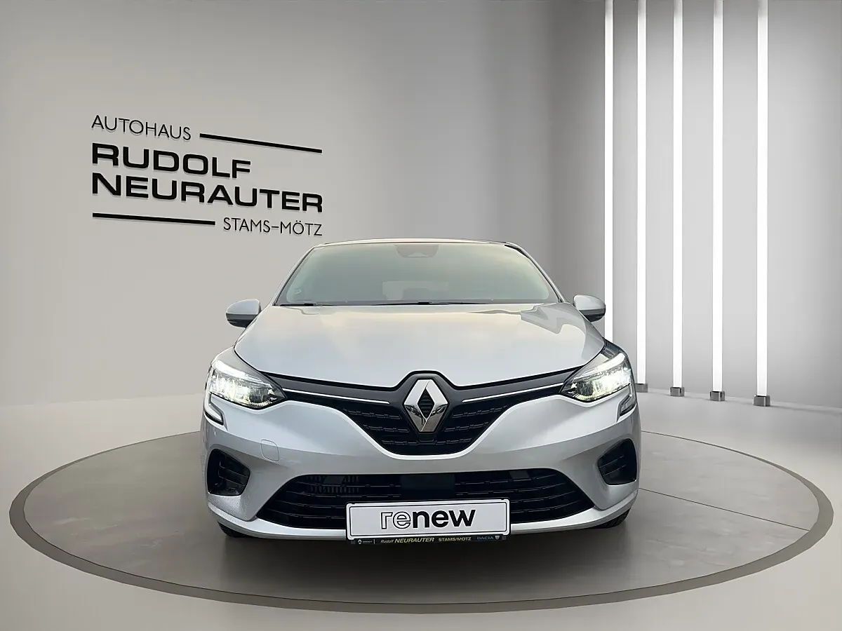 Renault Clio 2021 photo 2