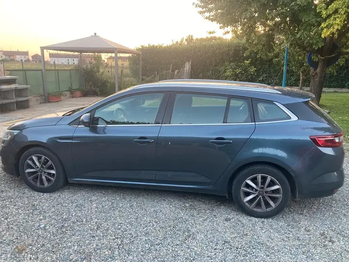Renault Megane 2018 photo 4