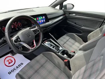 Volkswagen Golf 2023 photo 2