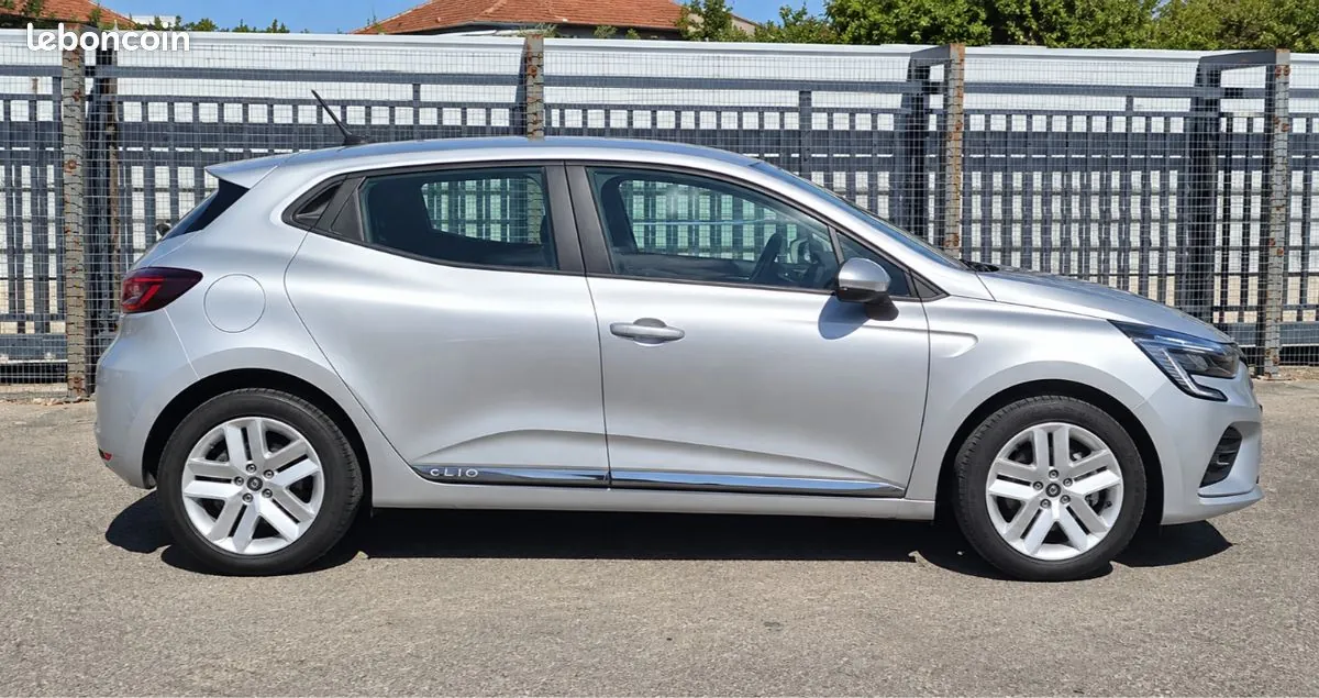 Renault Clio 2020 photo 3