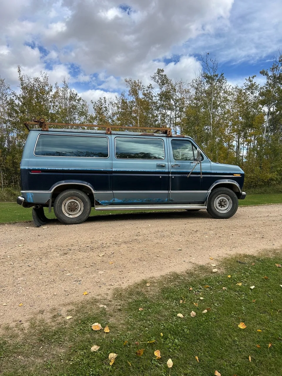 Ford E250 1991 photo 2