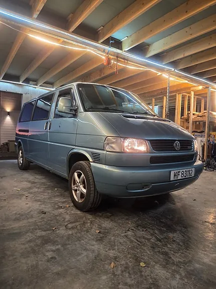 Volkswagen Caravelle 1999 photo 2