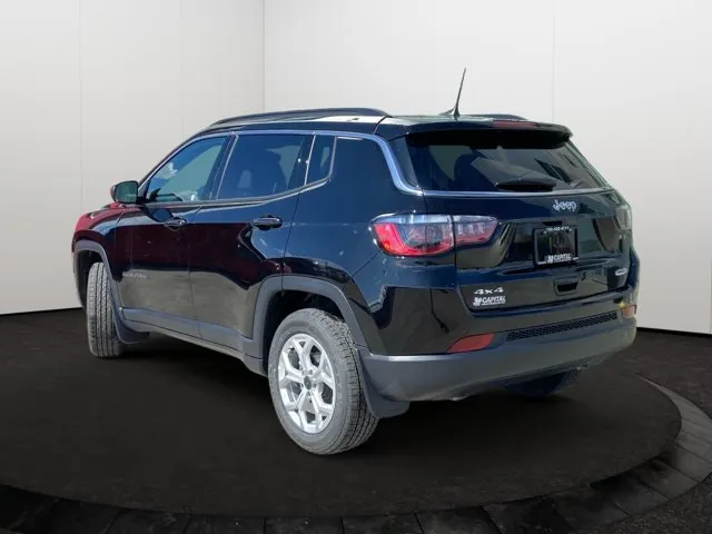 Jeep Compass 2026 photo 4