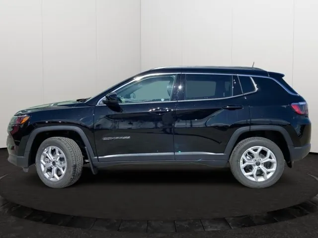 Jeep Compass 2026 photo 2