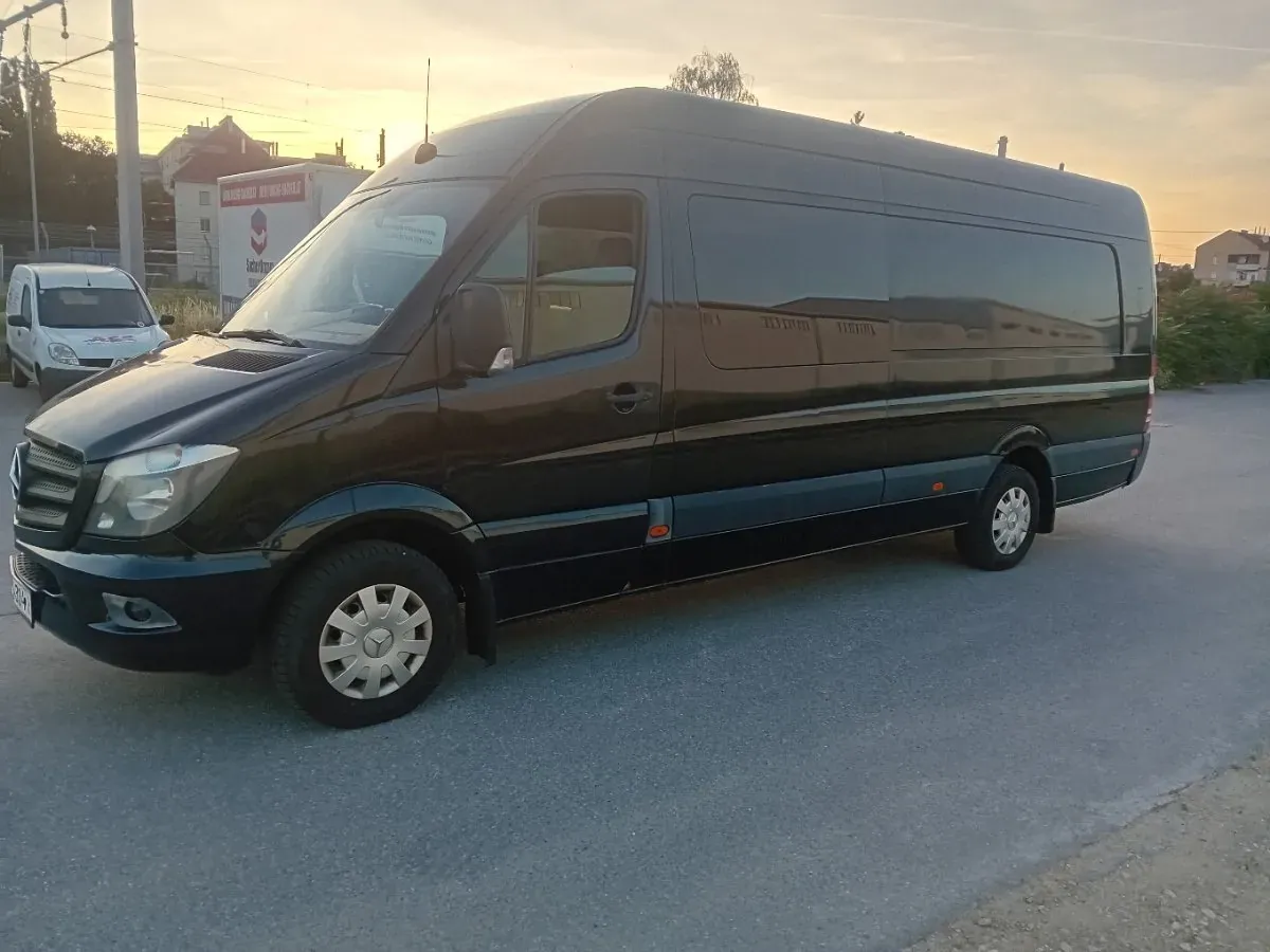 Mercedes-Benz Sprinter