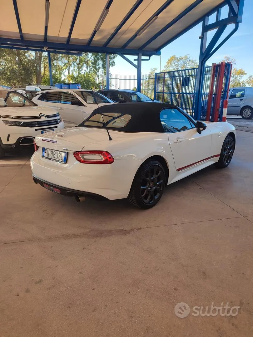 Fiat 124 Spider 2019 photo 3
