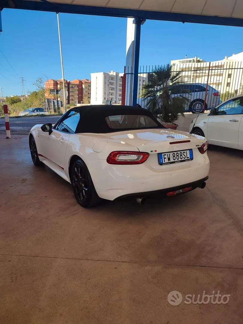 Fiat 124 Spider 2019 photo 4