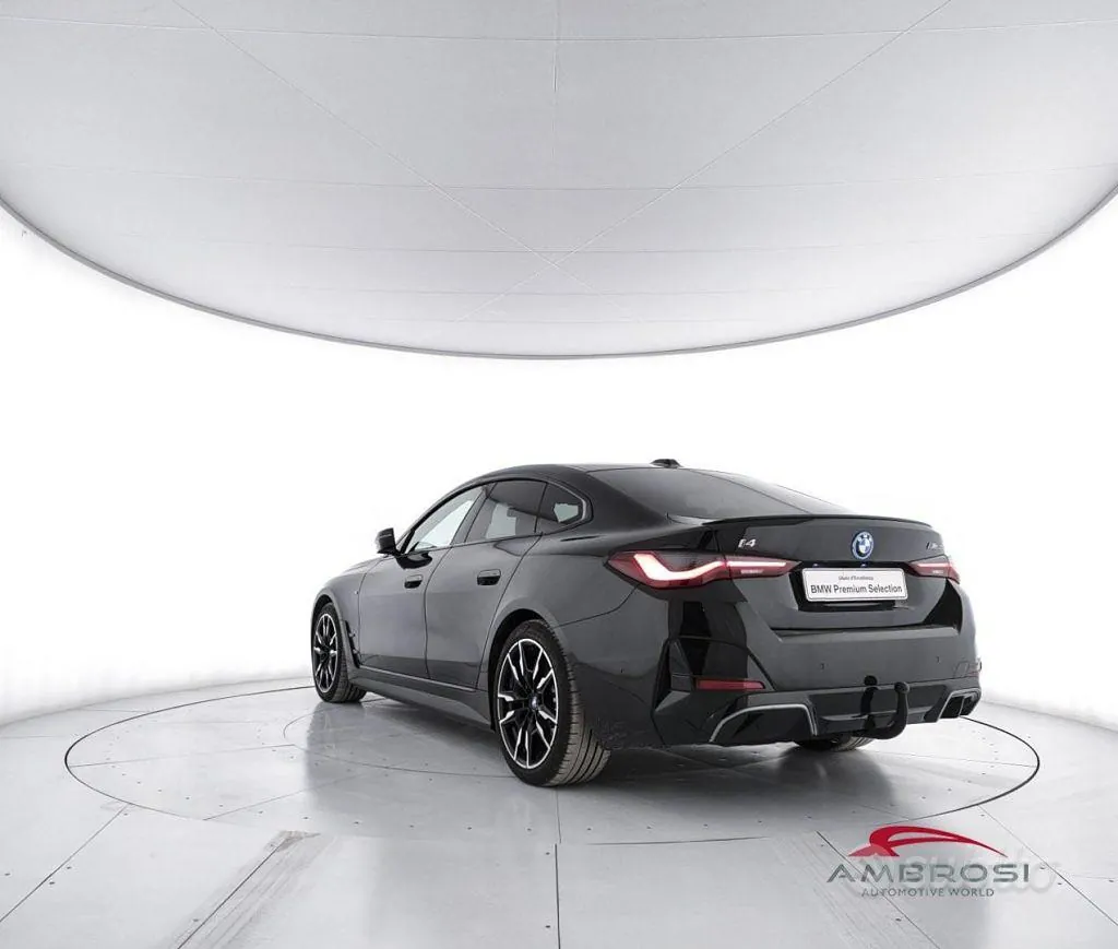 BMW I4 2023 photo 4