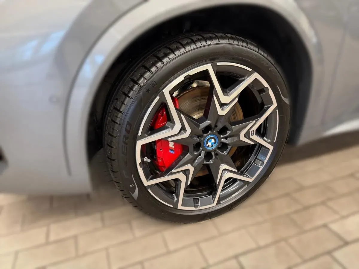 BMW Ix2 2024 photo 3