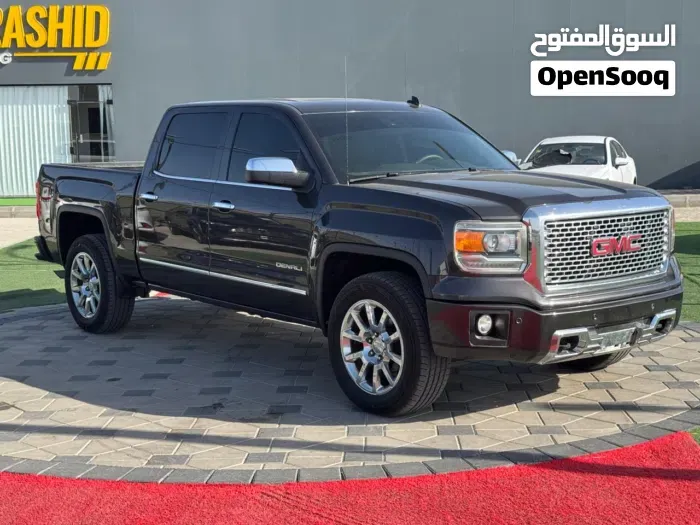 GMC Sierra Denali 2015 photo 2