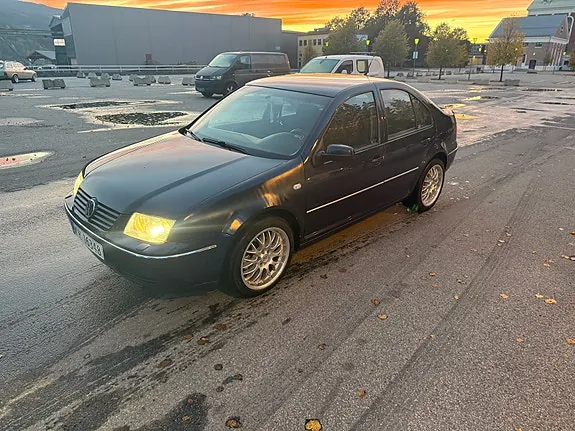 Volkswagen Bora 2003 photo 2