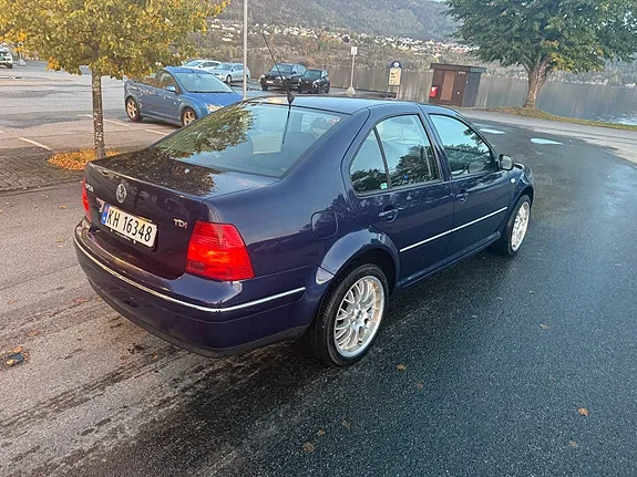 Volkswagen Bora 2003 photo 5