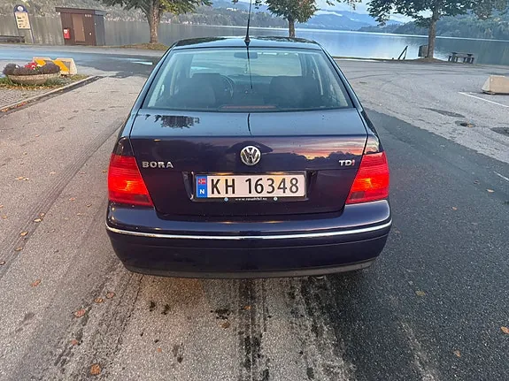 Volkswagen Bora 2003 photo 4