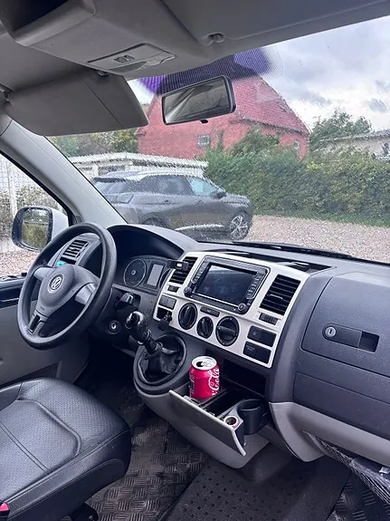 Volkswagen Transporter 2012 photo 3
