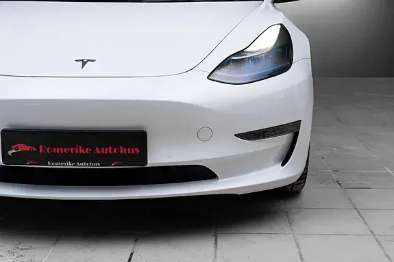 Tesla Model 3 2022 photo 5