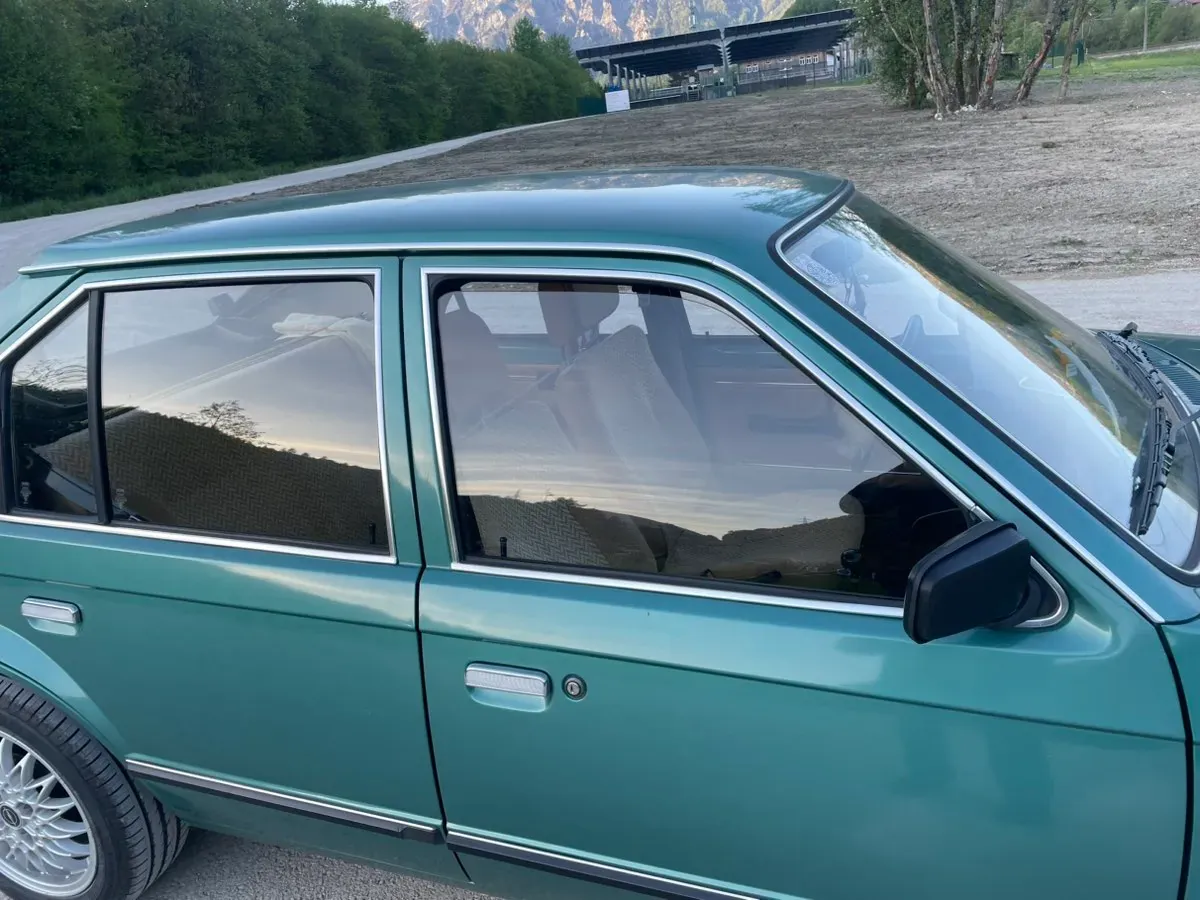 Opel Kadett 1981 photo 3