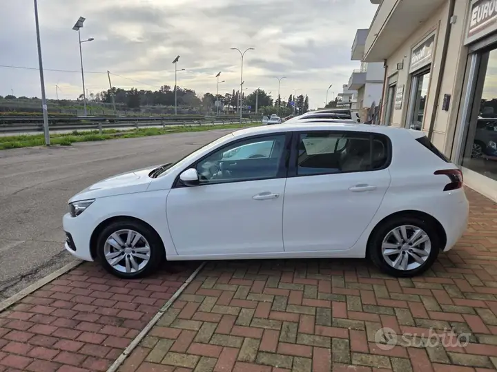 Peugeot 308 2018 photo 4