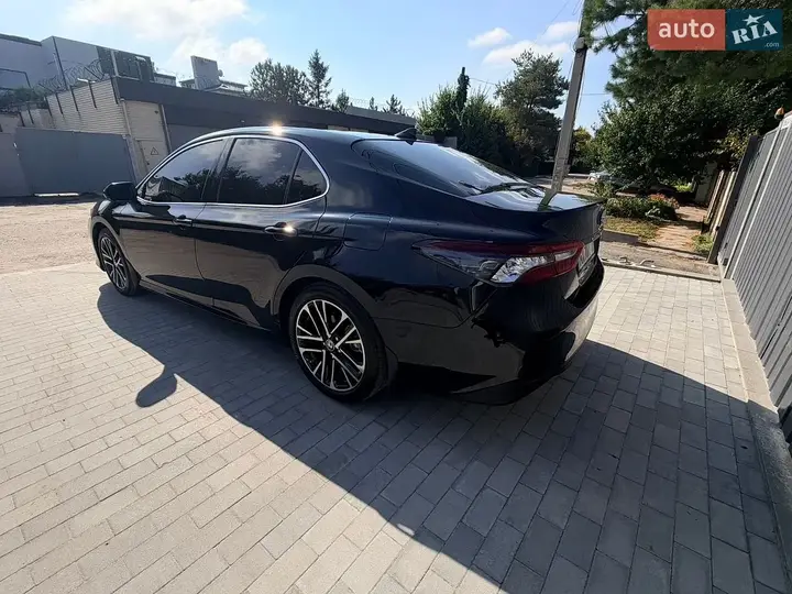 Toyota Camry 2018 photo 4