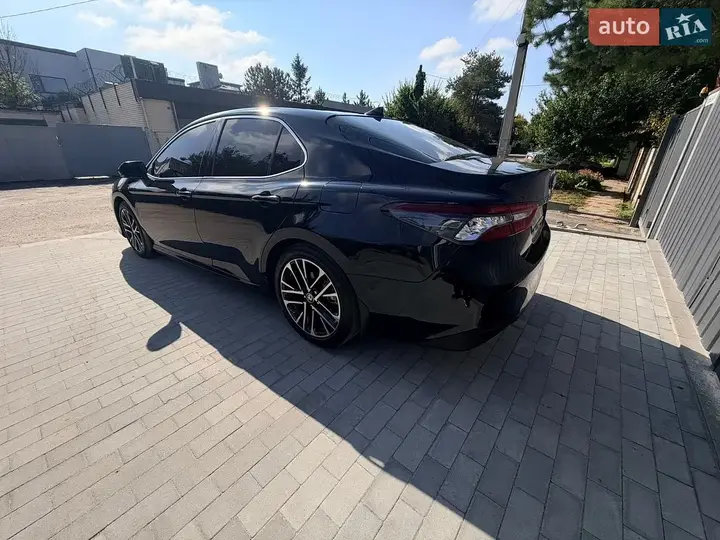 Toyota Camry 2018 photo 5