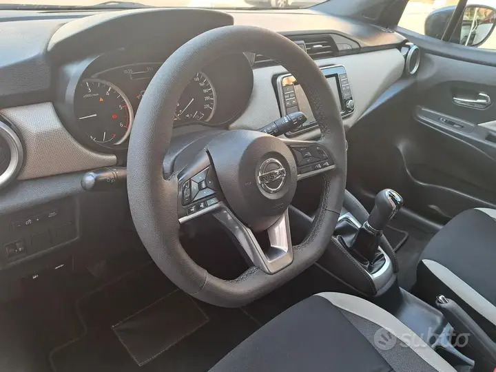 Nissan Micra 2017 photo 2