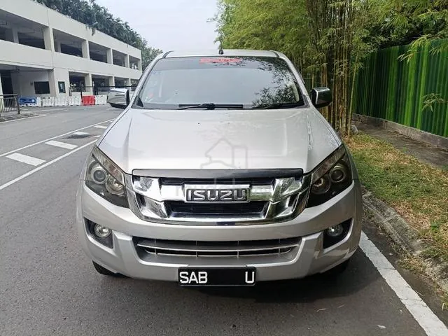 Isuzu D-Max