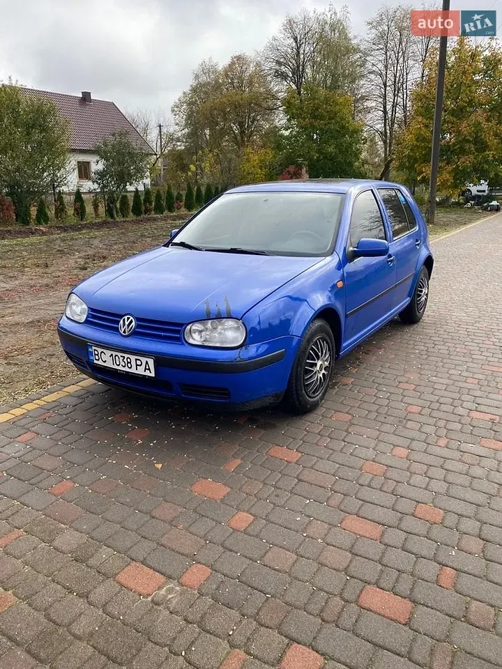 Volkswagen Golf