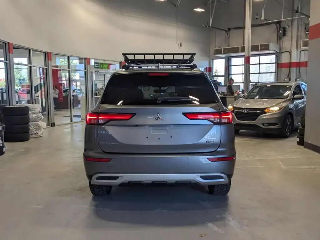 Mitsubishi Outlander 2024 photo 4