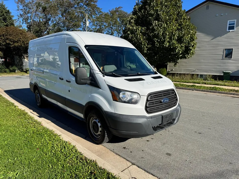 Ford Transit 2017 photo 2